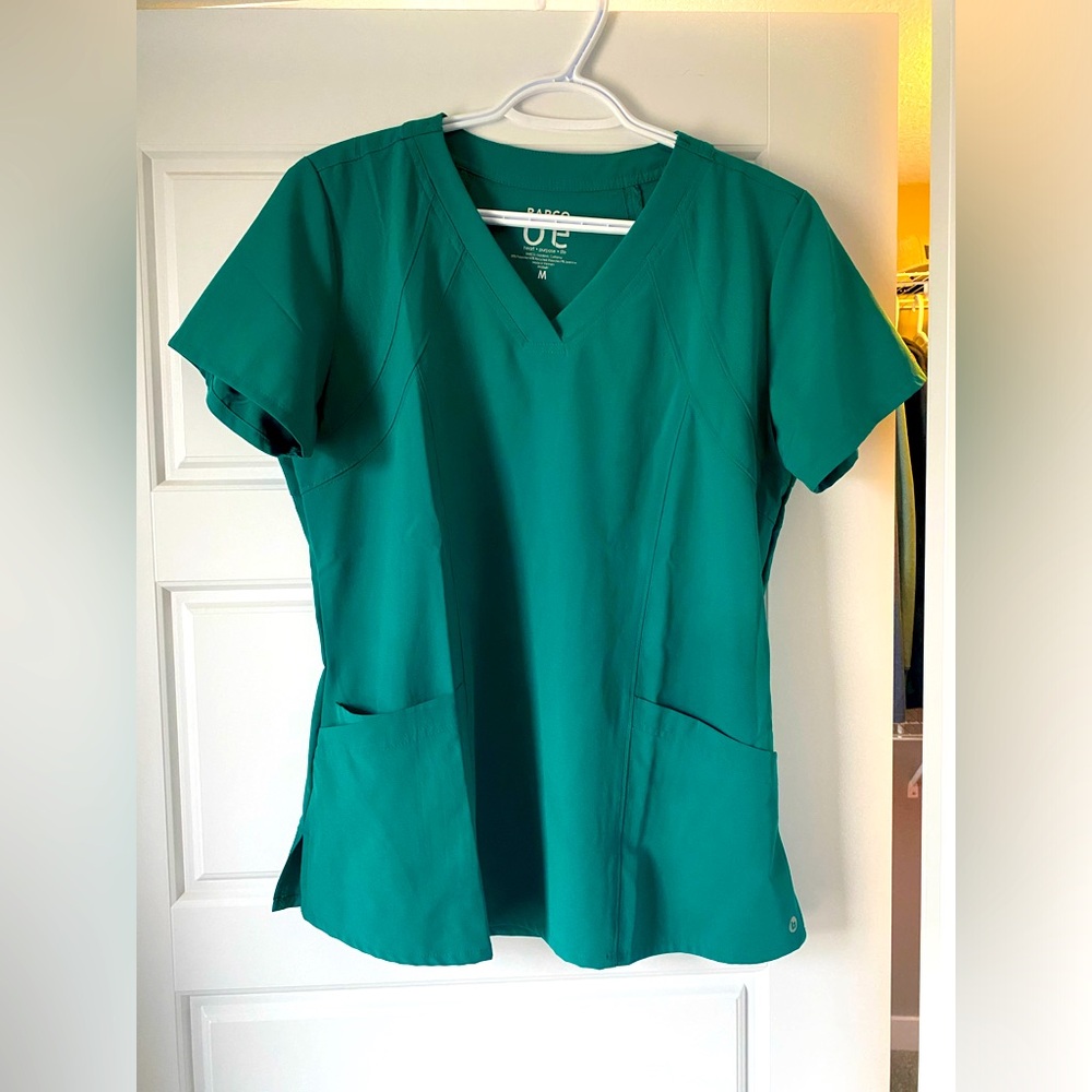 Scrub top